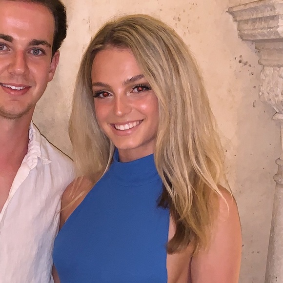 Meet your Posher, Ellie - Picture 1 of 1